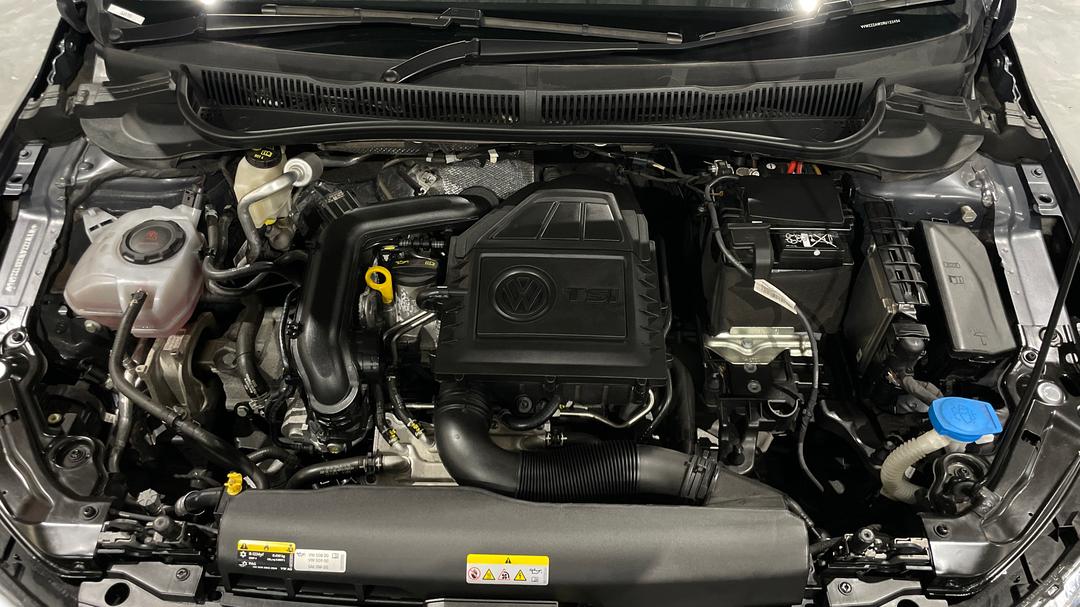 2024 Volkswagen Polo Life, Automatic, 28330 km, Open Bonnet (Engine)