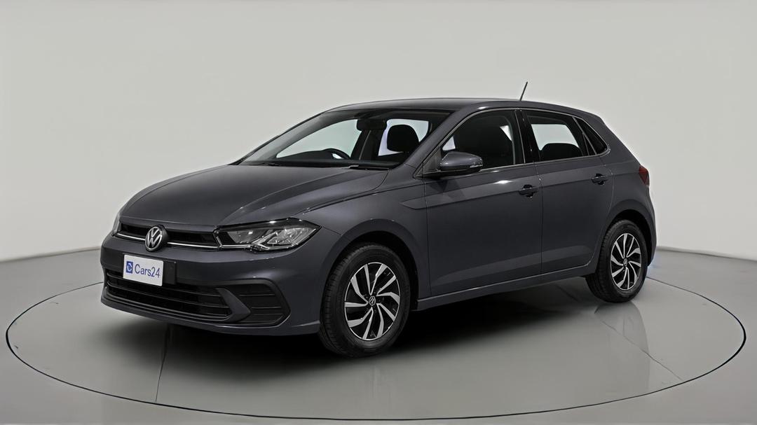 2024 Volkswagen Polo Life, Automatic, 28330 km, Left Front Diagonal (45- Degree) View