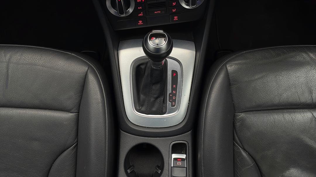 2014 Audi Q3 2.0 Tdi Quattro (103kw), Automatic, 105437 km, Gear Lever 