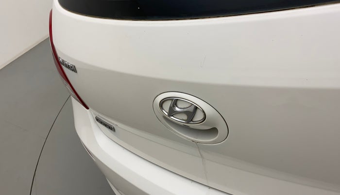 2012 Hyundai i20 SPORTZ 1.4 CRDI, Diesel, Manual, 94,940 km, Dicky (Boot door) - Minor scratches