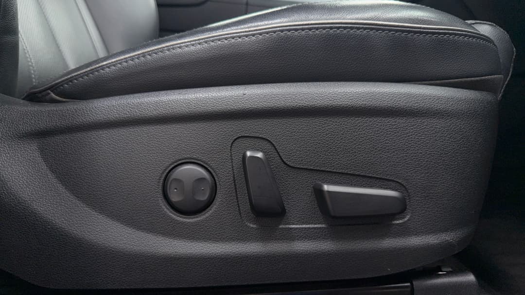 2022 Hyundai Santa Fe Elite Hev (7 Seat), Automatic, 104285 km, Drivers Side Adjustment Panel