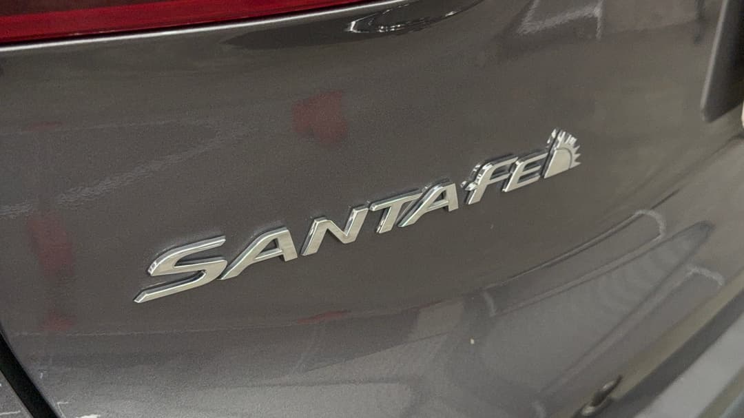 2022 Hyundai Santa Fe Elite Hev (7 Seat), Automatic, 104285 km, Badge (Boot Left Side)