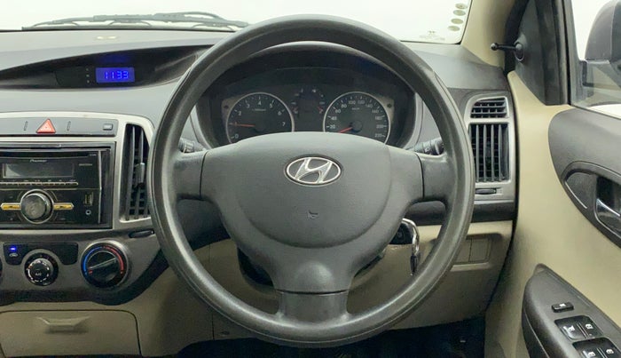 2013 Hyundai i20 MAGNA 1.2, Petrol, Manual, 68,684 km, Steering Wheel Close Up