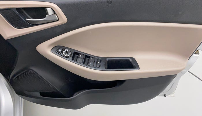 2016 Hyundai Elite i20 ASTA 1.2, Petrol, Manual, 32,920 km, Driver Side Door Panels Controls