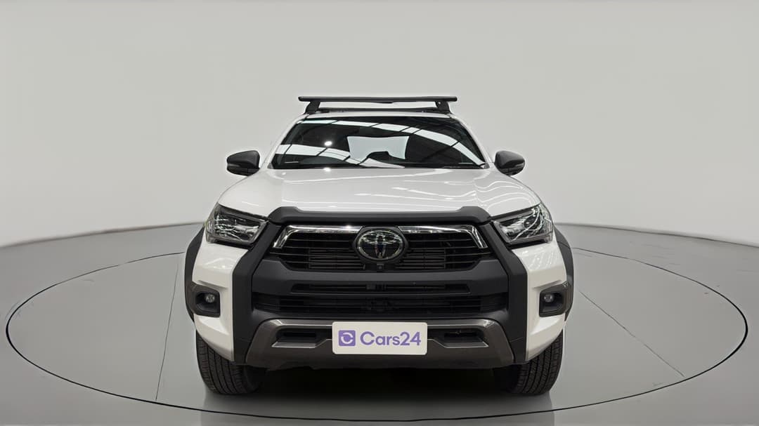2023 Toyota Hilux Rogue (4x4), Automatic, 36608 km, Front View