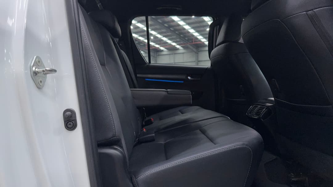 2023 Toyota Hilux Rogue (4x4), Automatic, 36608 km, Right Side Rear Door Cabin View