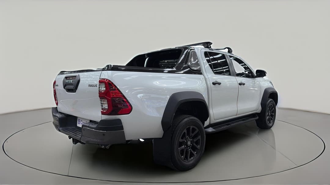 2023 Toyota Hilux Rogue (4x4), Automatic, 36608 km, Right Back Diagonal (45- Degree) View