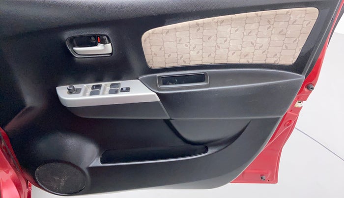 2014 Maruti Wagon R 1.0 VXI, Petrol, Manual, 11,643 km, Driver Side Door Panel Controls
