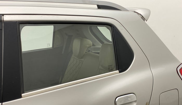 2020 Maruti S PRESSO VXI PLUS AGS, Petrol, Automatic, 30,832 km, Rear left door - Door visor damaged
