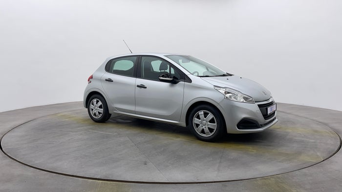 Peugeot 208-Front Left