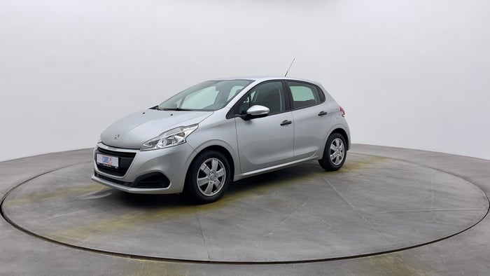 Peugeot 208-Left Front Diagonal (45- Degree) View