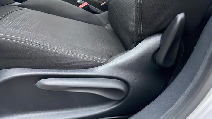 Peugeot 208-Driver Side Adjustment Panel
