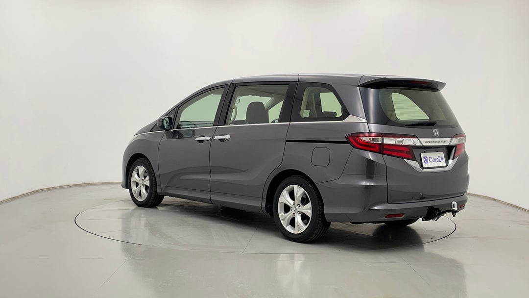 Left Back Diagonal (45- Degree) View