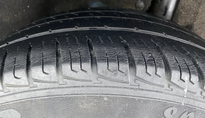 2016 Maruti Vitara Brezza VDI, Diesel, Manual, 62,392 km, Left Rear Tyre Tread