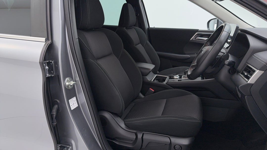 2022 Mitsubishi Outlander Ls 7 Seat (2wd), Automatic, 41009 km, Right Side Front Door Cabin View