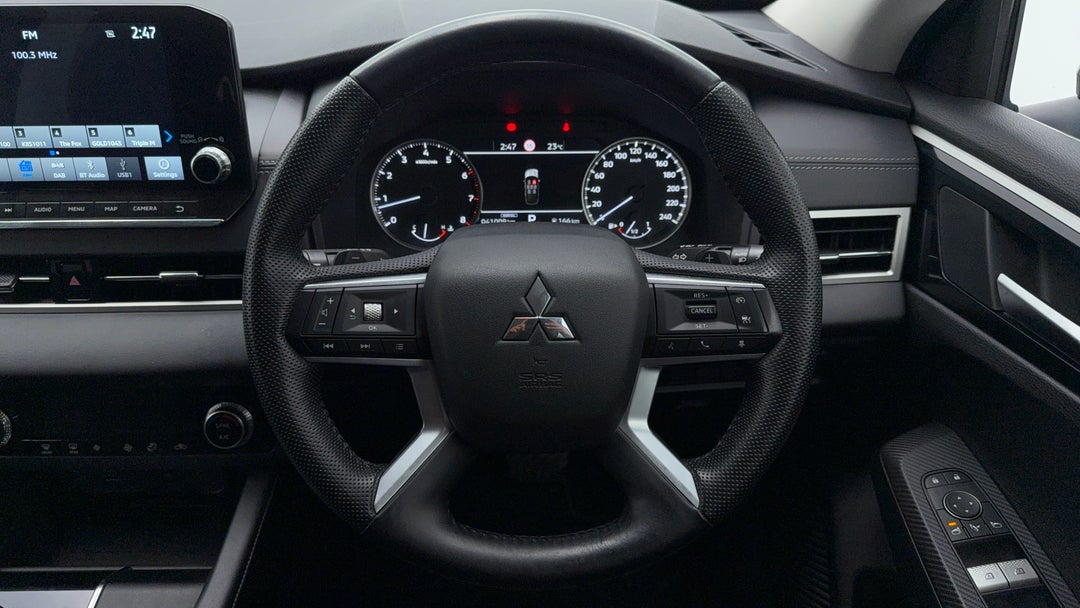 2022 Mitsubishi Outlander Ls 7 Seat (2wd), Automatic, 41009 km, Steering Wheel Close-up