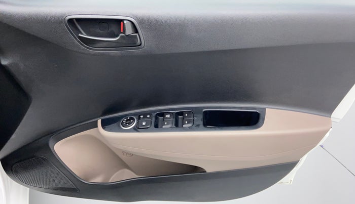 2016 Hyundai Grand i10 MAGNA 1.2 KAPPA VTVT, Petrol, Manual, 7,894 km, Driver Side Door Panels Controls