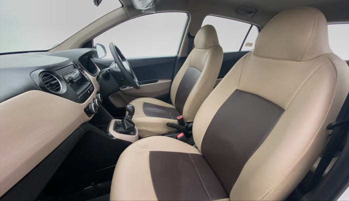 2016 Hyundai Grand i10 MAGNA 1.2 KAPPA VTVT, Petrol, Manual, 7,894 km, Right Side Front Door Cabin View