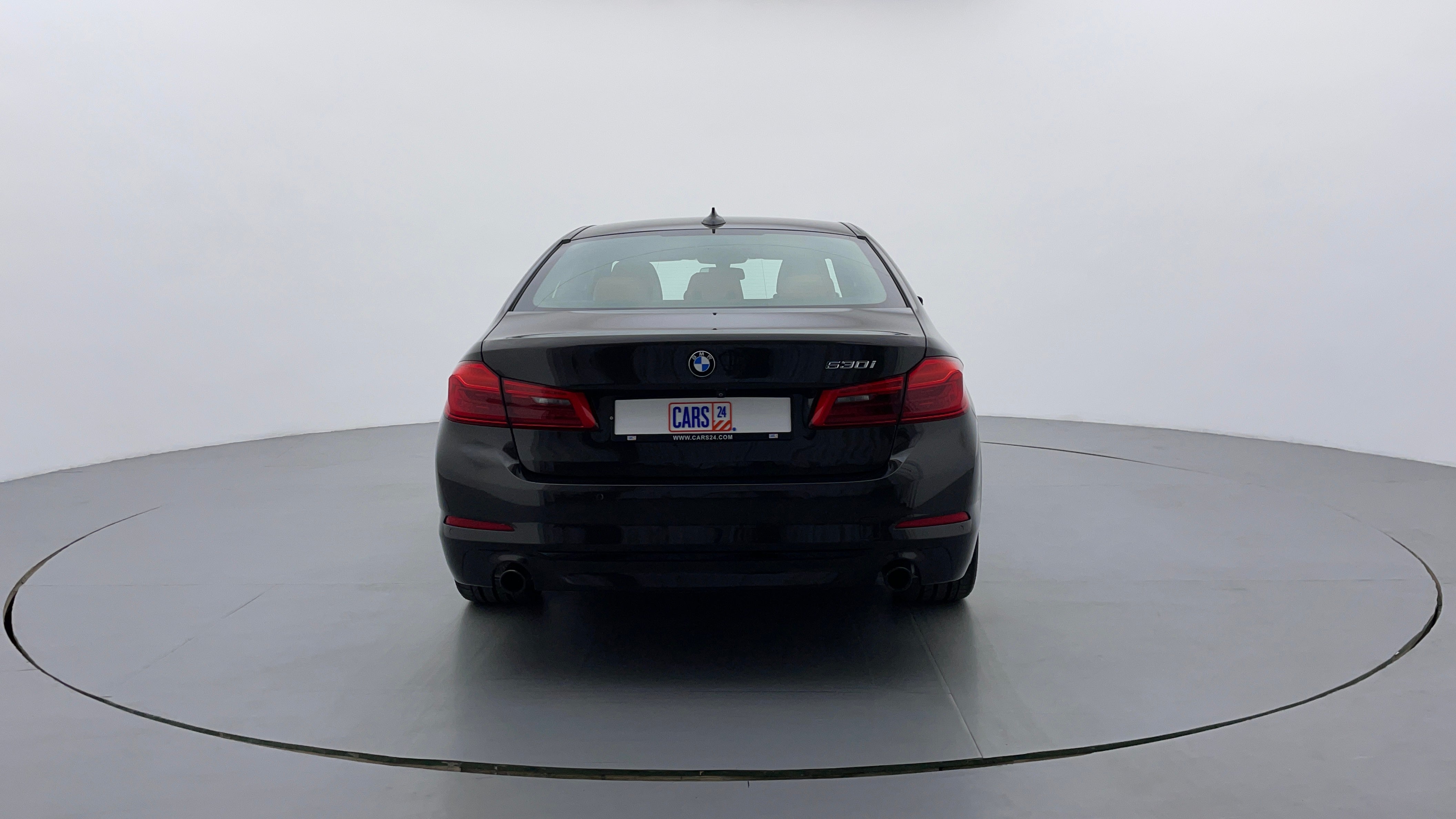 BMW 5 Series-Back/Rear View