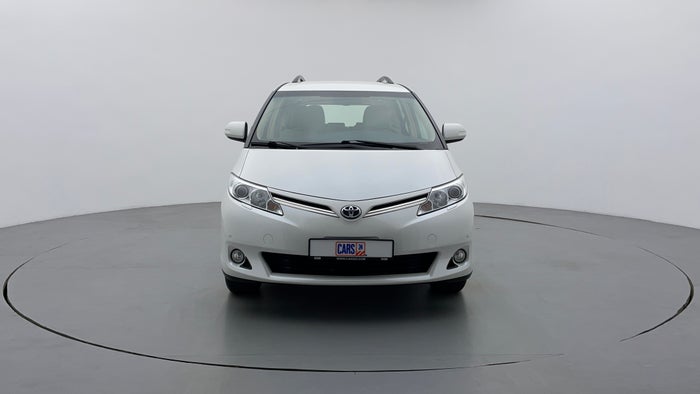 Toyota Previa-Front View