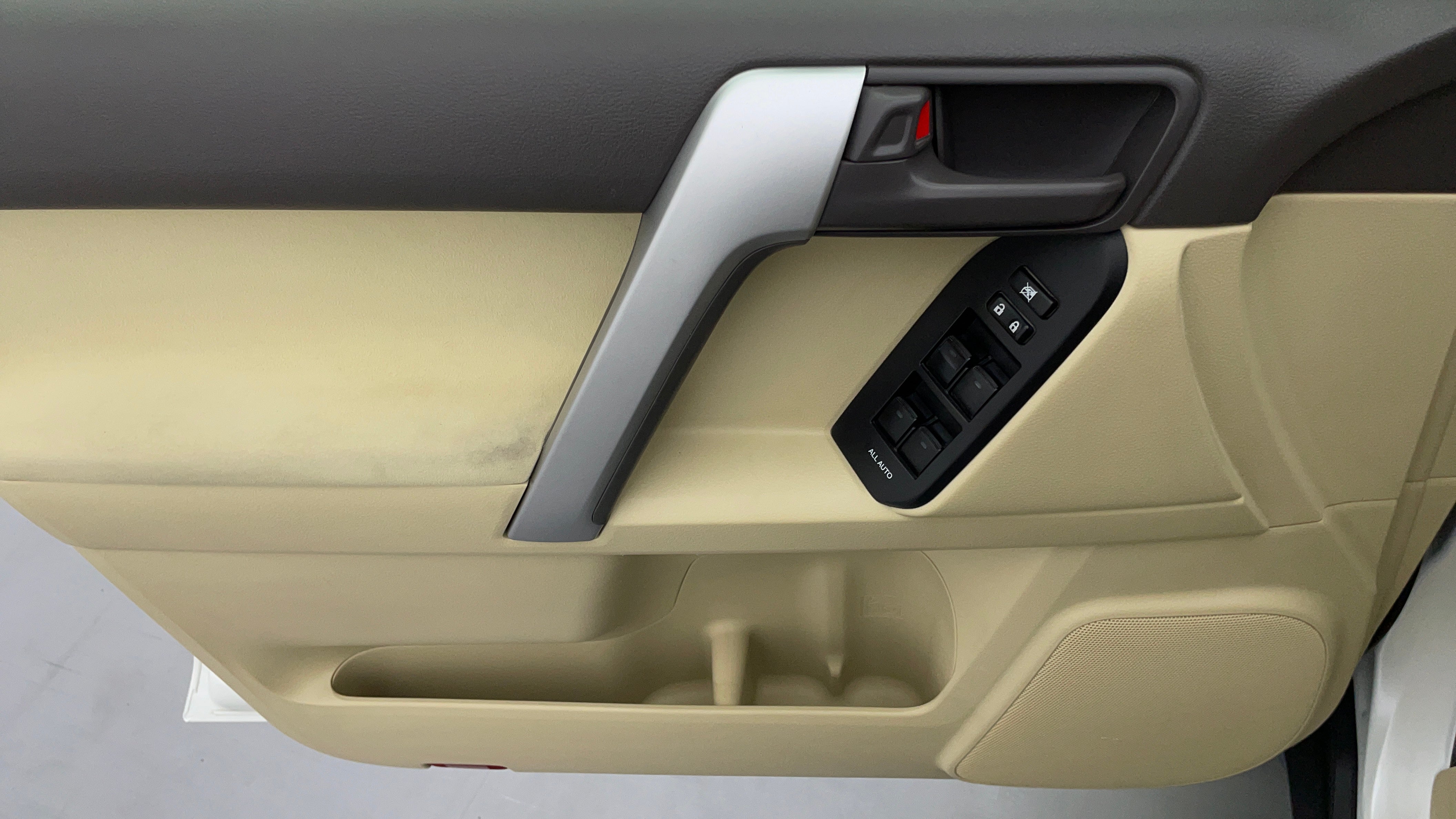 Toyota Prado-Driver Side Door Panels Controls