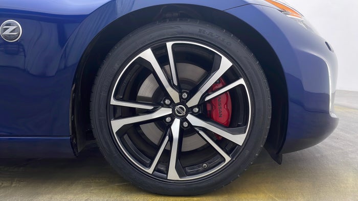 Nissan 370Z-Right Front Tyre