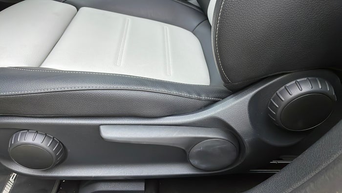 Mercedes Benz A250-Driver Side Adjustment Panel