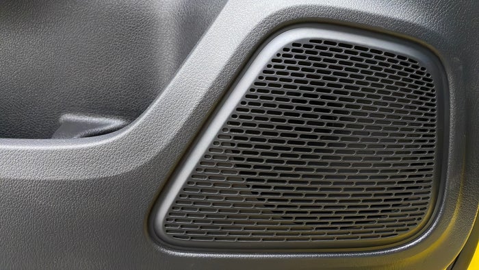 Mercedes Benz A250-Speakers