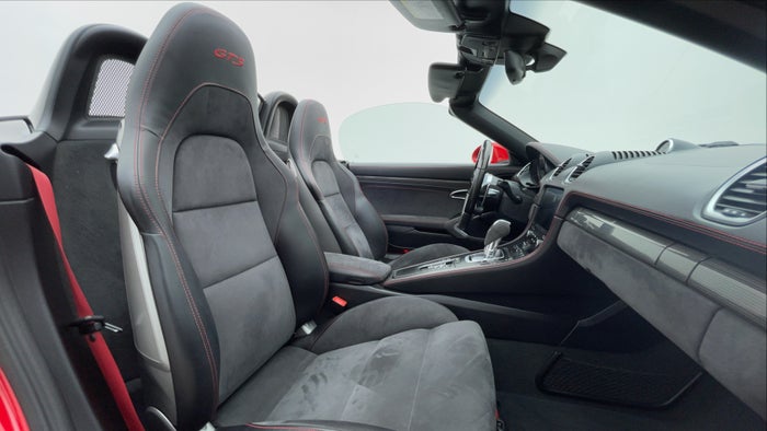 PORSCHE BOXSTER-Right Side Front Door Cabin View