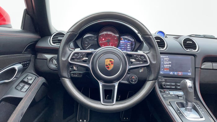 PORSCHE BOXSTER-Steering Wheel Close-up