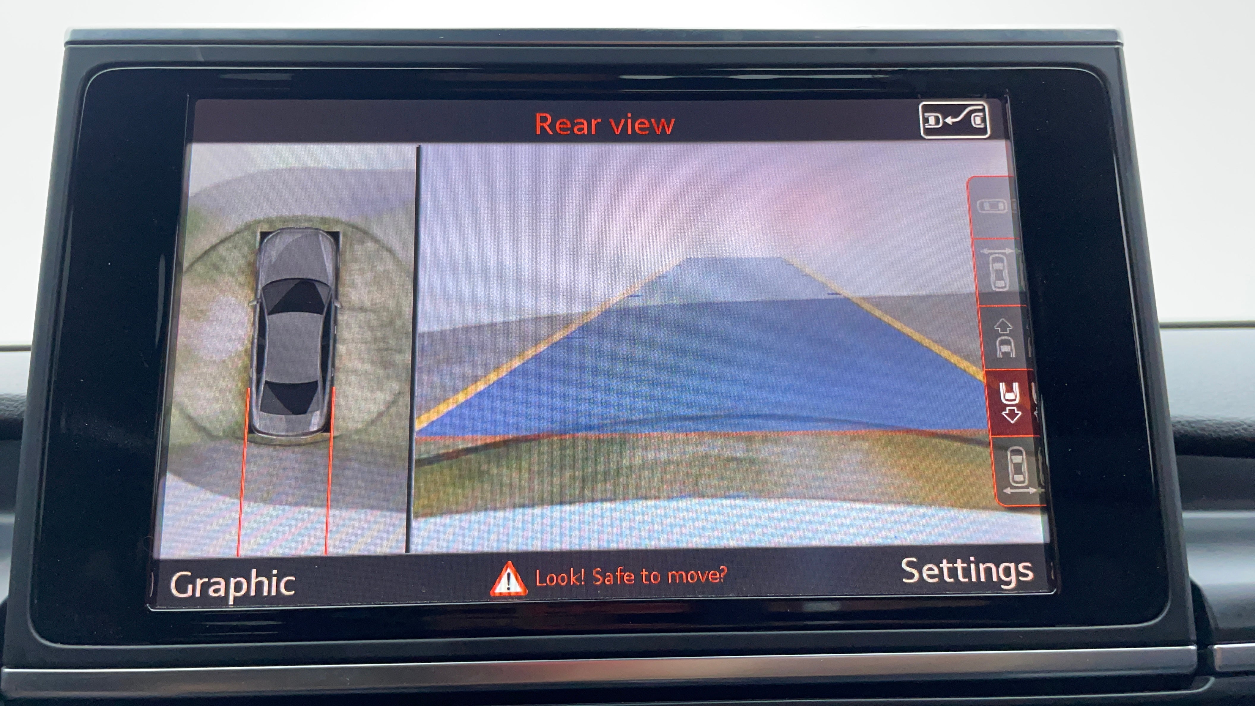 Audi S6-Parking Camera (Rear View)