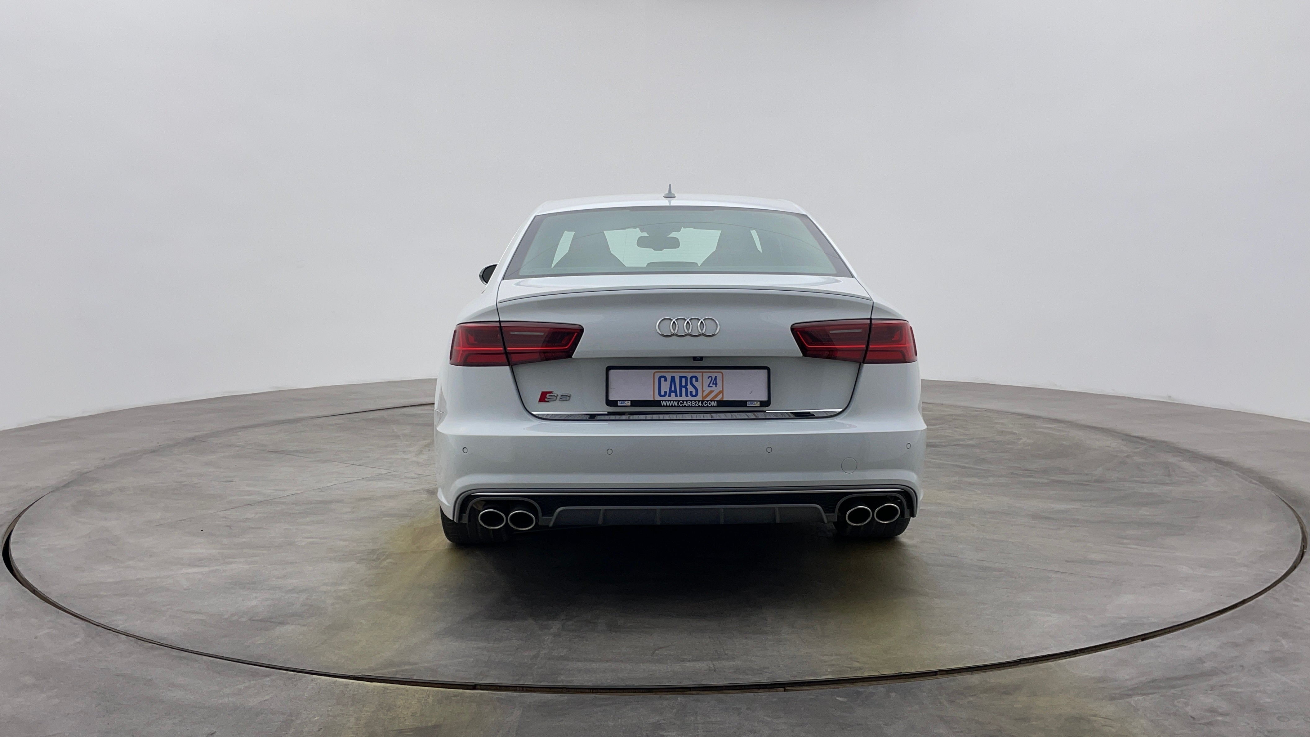 Audi S6-Back/Rear View