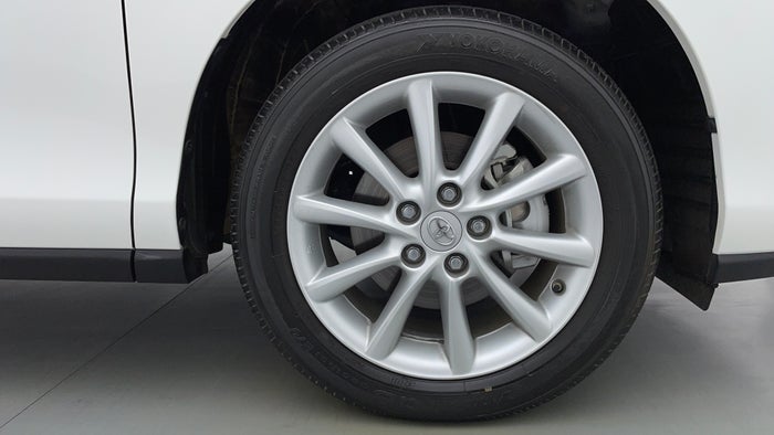 Toyota Previa-Right Front Tyre