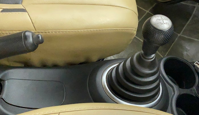 2013 Honda Brio S MT, Petrol, Manual, 52,699 km, Gear Lever