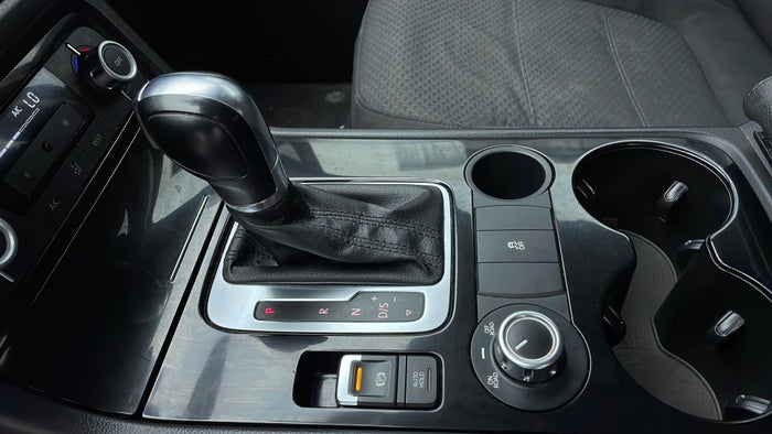 Volkswagen Touareg-Gear Lever