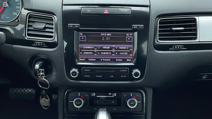 Volkswagen Touareg-Center Console