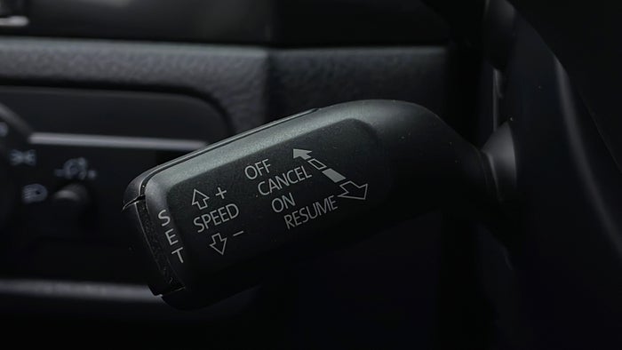 Volkswagen Touareg-Cruise Control