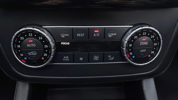 MERCEDES BENZ GLE-CLASS-Automatic Climate Control