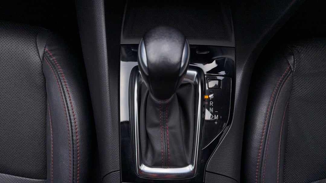 2015 Mazda 3 Touring, Automatic, 77310 km, Gear Lever 