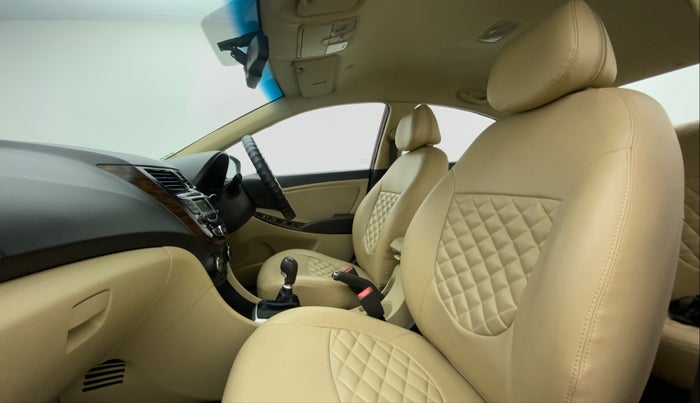 2014 Hyundai Verna FLUIDIC 1.4 VTVT CX, Petrol, Manual, 15,794 km, Right Side Front Door Cabin