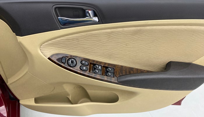 2014 Hyundai Verna FLUIDIC 1.4 VTVT CX, Petrol, Manual, 15,794 km, Driver Side Door Panels Control