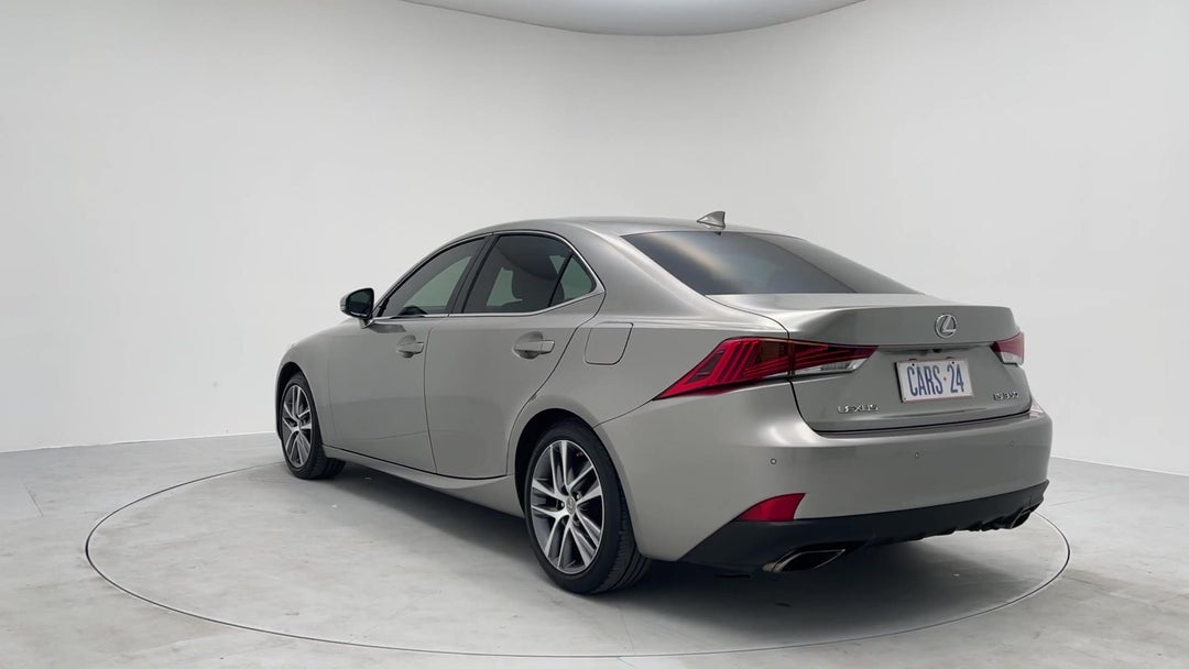 Left Back Diagonal (45- Degree) View