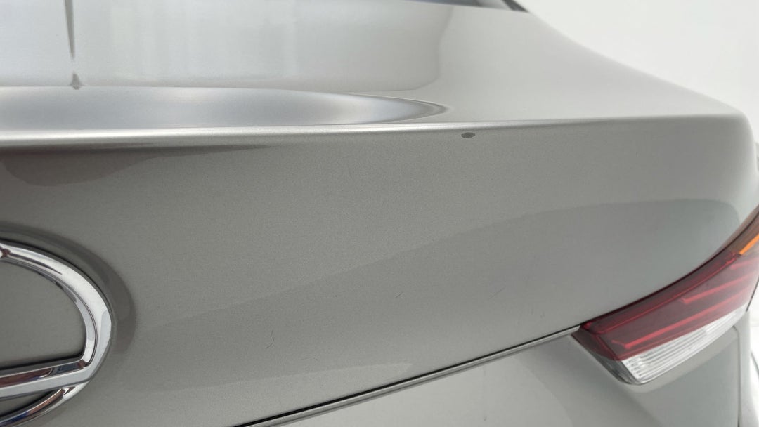 Boot / Tailgate Boot Lid Chip