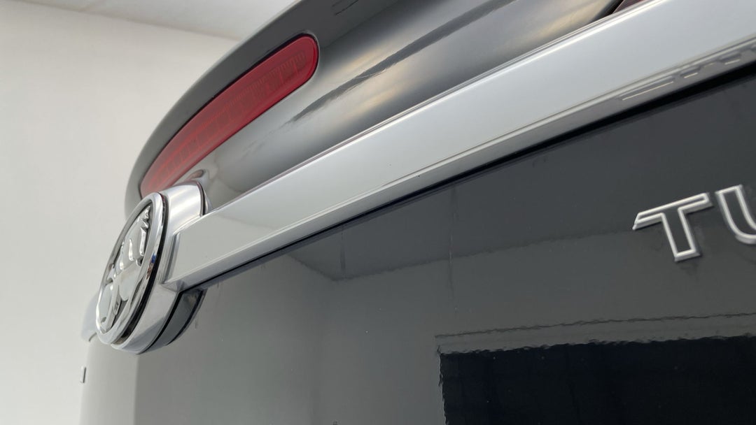 Boot / Tailgate Boot Lid Scratch