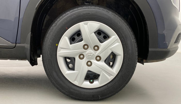 2020 Hyundai VENUE S MT 1.2 KAPPA, Petrol, Manual, 47,004 km, Right Front Wheel