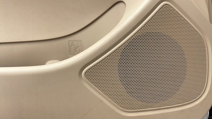 TOYOTA PREVIA-Speakers