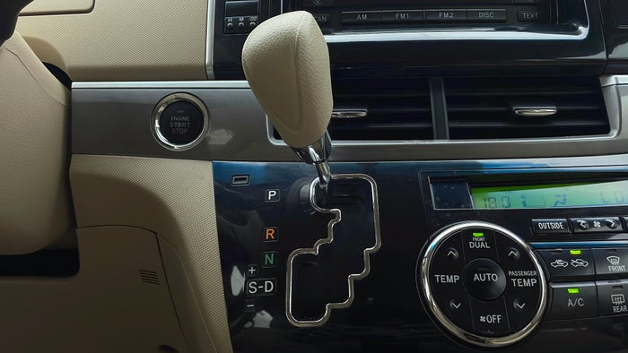 TOYOTA PREVIA-Gear Lever