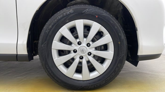 TOYOTA PREVIA-Right Front Tyre