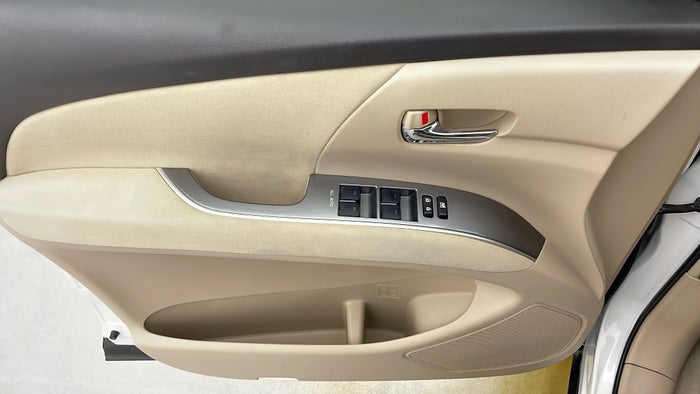 TOYOTA PREVIA-Driver Side Door Panels Controls