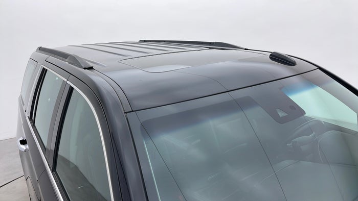 Chevrolet Tahoe-Roof/Sunroof View